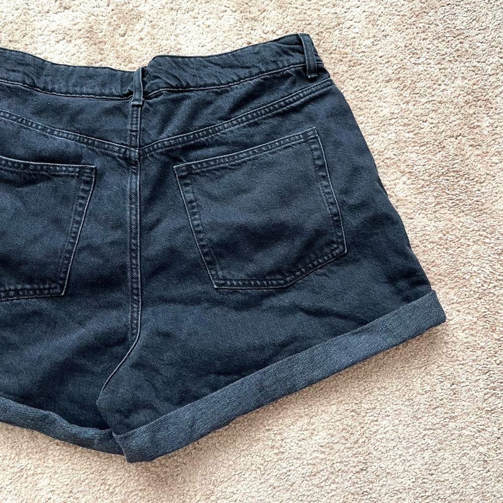 NWOT H&M Denim Shorts High Waist Black Size 16 - Picture 4 of 4